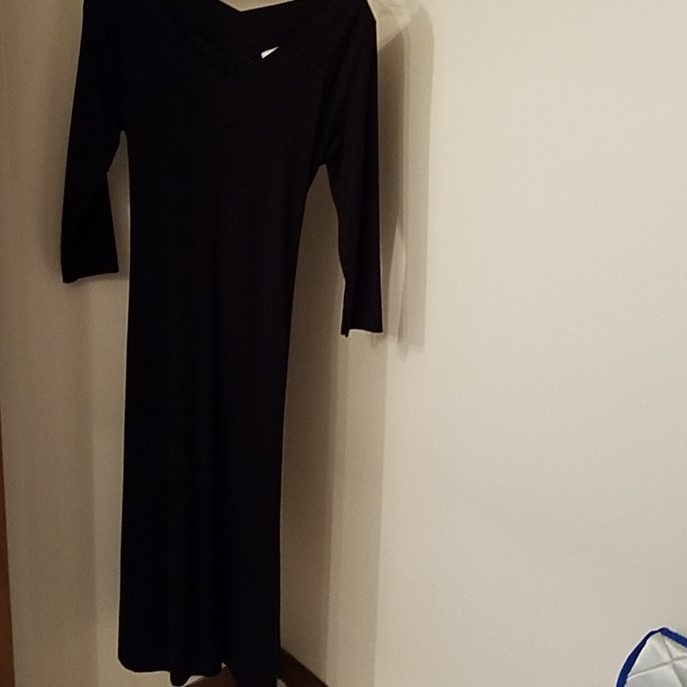 *Newport news black sz L midi dress